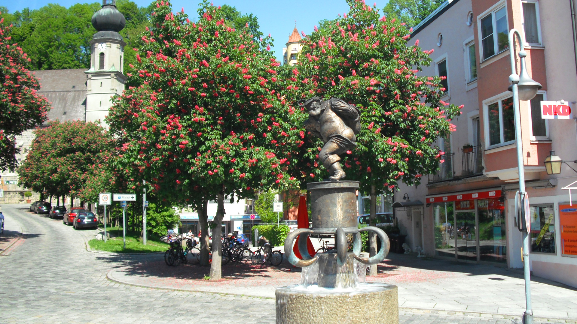 Brunnenarchitektur in der Stadt Trostberg